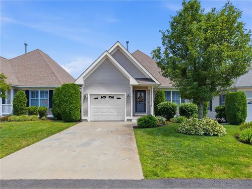 7 Daisy Ln, Coventry, RI, 02816-6098 | Card Image