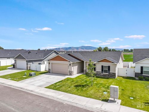 1017 Magnolia St, Burley, ID, 83318-1457 | Card Image