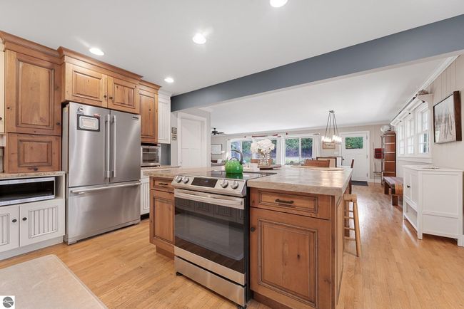 116 Hill St, House other with 3 bedrooms, 2 bathrooms and null parking in Leland MI | Image 25