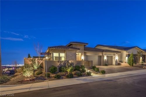 210 Medianoche St, Las Vegas, NV, 89138-6364 | Card Image