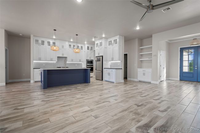 714 Prairie View Rd, House other with 4 bedrooms, 3 bathrooms and null parking in Ardmore OK | Image 10