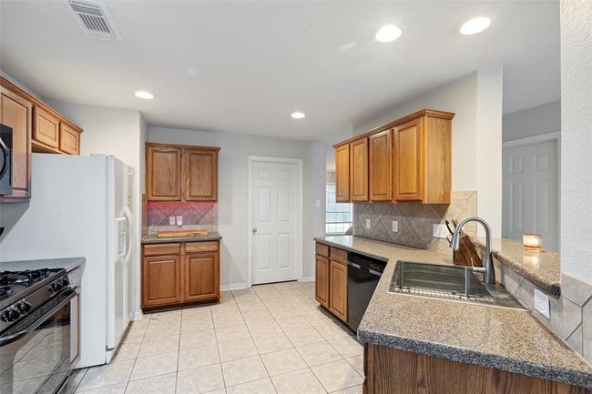 25430 Twister Trl, House other with 4 bedrooms, 3 bathrooms and 2 parking in Spring TX | Image 15