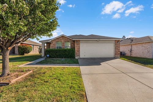 5304 Mineral Creek Dr, Fort Worth, TX, 76179-7334 | Card Image