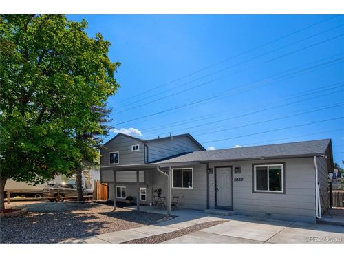 15562 E Bails Dr, Aurora, CO, 80017-5027 | Card Image