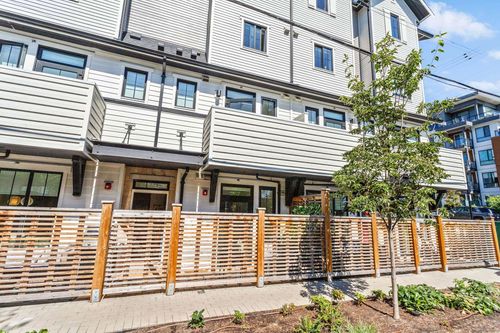 6-237 Ridgeway Ave, North Vancouver, BC, V7L0H6 | Card Image