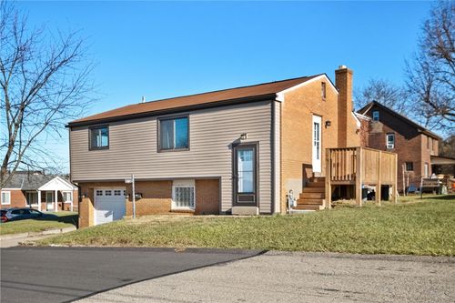 2507 Spinneweber St, Pittsburgh, PA, 15227-1752 | Card Image