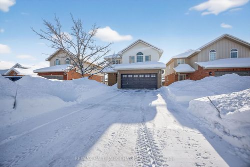 3159 Bass Lake Side Rd E, Orillia, ON, L3V7Y7 | Card Image