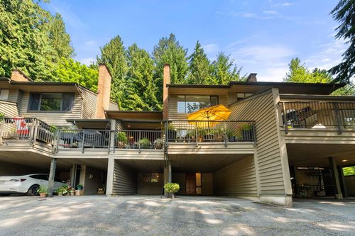 826 Frederick Rd, North Vancouver, BC, V7K2Y3 | Card Image