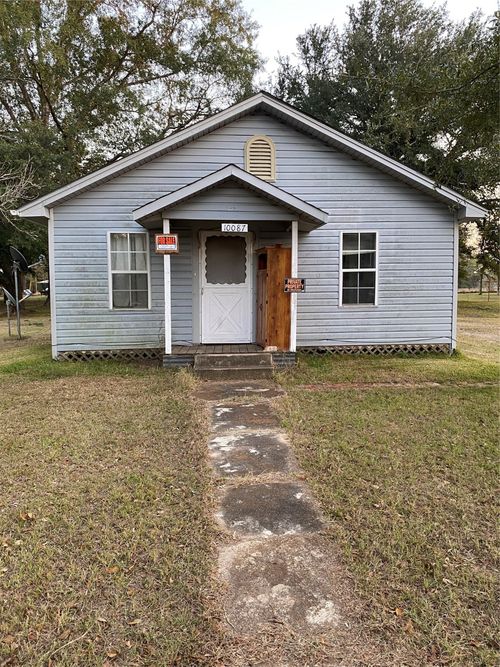 10087 E Main St, Rodessa, LA, 71069-9043 | Card Image