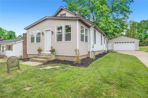 2332 Cooledge Ave, Akron, OH, 44305-2161 | Card Image