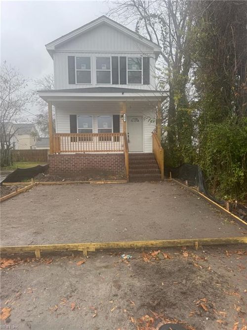 604 Yorktown Ave, Portsmouth, VA, 23704-3046 | Card Image