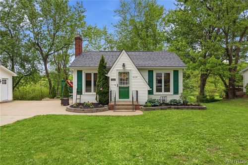 2139 Hemlock Rd, Eden, NY, 14057-9601 | Card Image