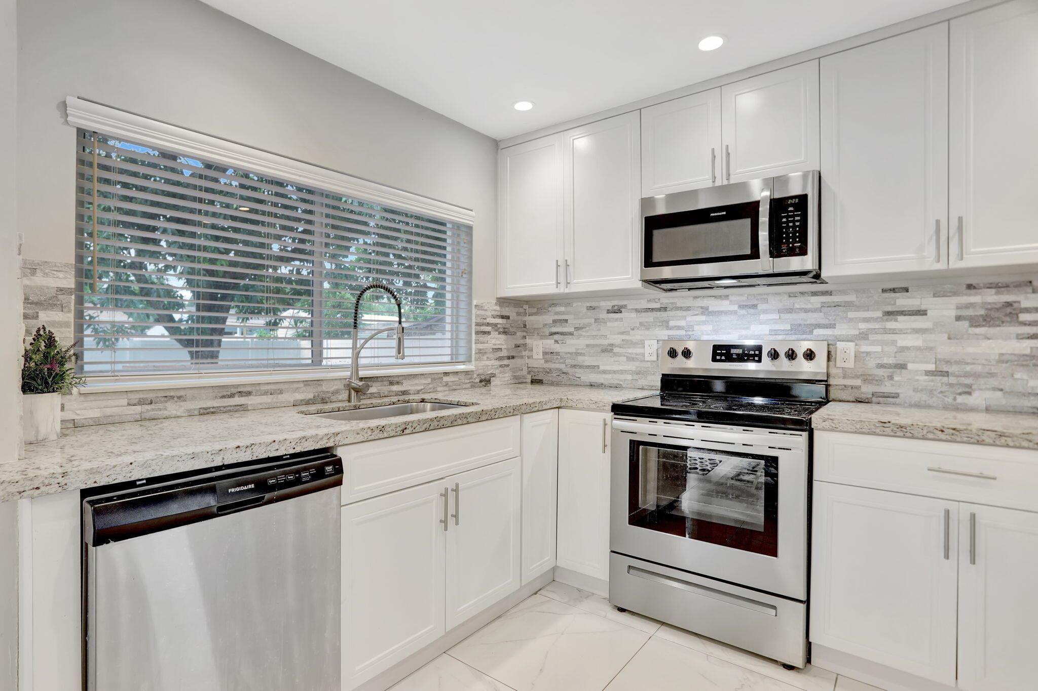 53rd St, Fort Lauderdale, FL 33309