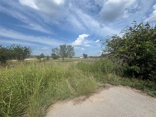 15692 China Spring Rd, China Spring, TX, 76633-3562 | Card Image