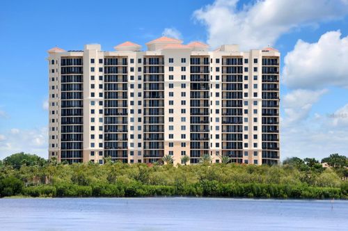 unit-1405-5823 Bowen Daniel Dr, TAMPA, FL, 33616-1469 | Card Image