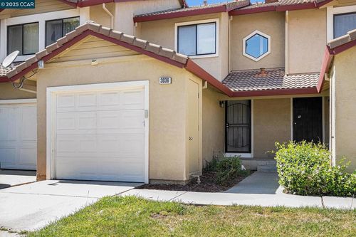 3036 Peppermill Cir, Pittsburg, CA, 94565-7030 | Card Image