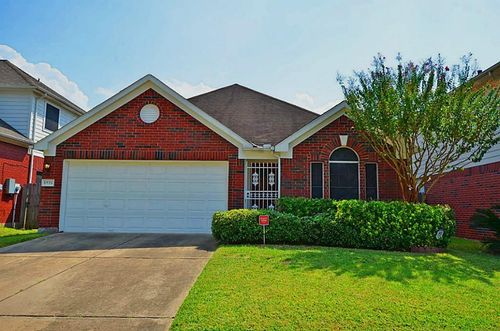 8835 Aspen Meadow Dr, Houston, TX, 77071-3253 | Card Image