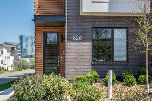826 13th Ave S, Nashville, TN, 37203-4339 | Card Image