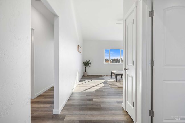 205 13 Th Ave W, House other with 4 bedrooms, 2 bathrooms and 3 parking in Jerome ID | Image 6