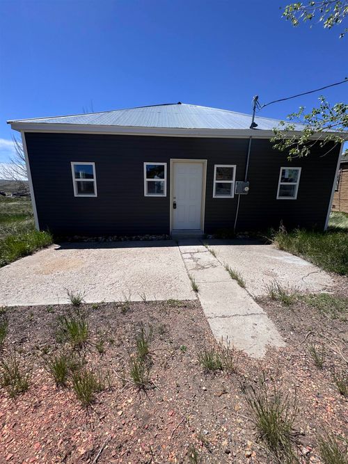 707 4th St, Hanna, WY, 82327-5017 | Card Image