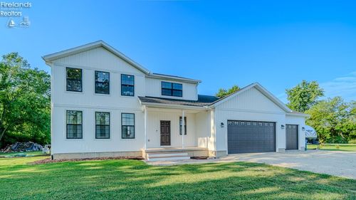 1990 E Lockwood Rd, Port Clinton, OH, 43452-9657 | Card Image