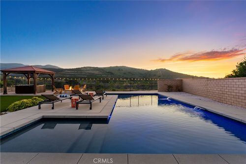 359 Sequoia Ave, Simi Valley, CA, 93065-4932 | Card Image
