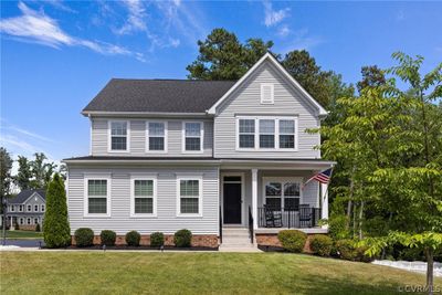 Front of property with a front yard and covered porch | Image 2