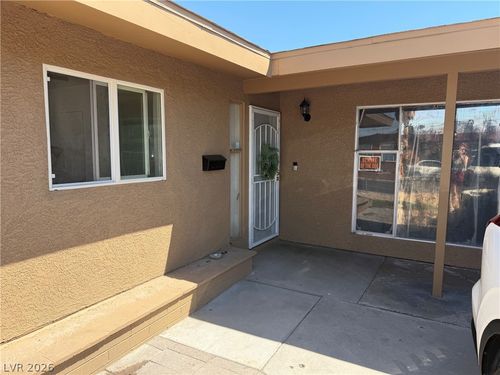 3013 Turquoise Road, Las Vegas, NV, 89106 | Card Image