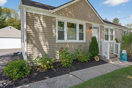 222 Robbins Ave, Newington, CT, 06111-3729 | Card Image