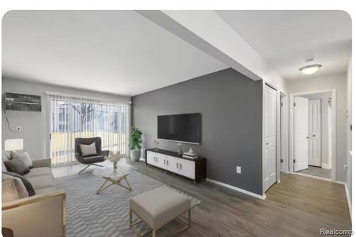 325-11221 E 14 Mile Rd, Sterling Heights, MI, 48312-6139 | Card Image