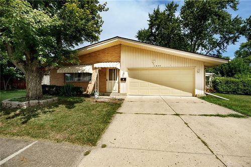1629 Beaver Creek Ln, Kettering, OH, 45429-3707 | Card Image