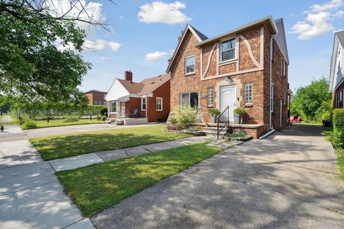 9348 Courville St, Detroit, MI, 48224-2517 | Card Image