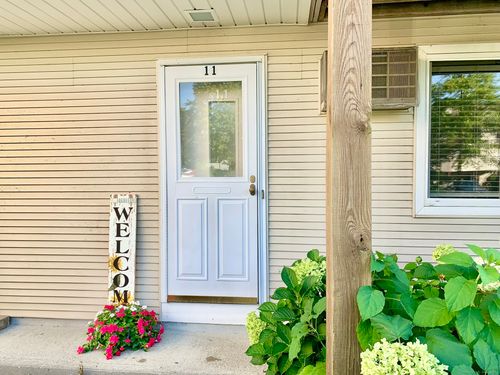 unit-11-136 Pembroke Rd, Danbury, CT, 06811-3077 | Card Image