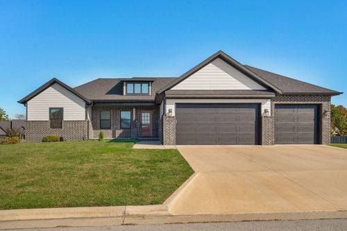 4196 Madrid Ave, Ozark, MO, 65721-4231 | Card Image