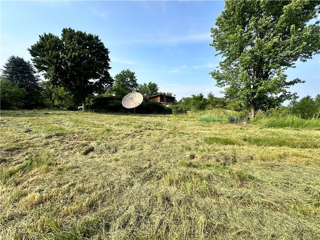 127 Pax View Hills Lane, House other with 4 bedrooms, 3 bathrooms and null parking in Unity Twp PA | Image 19