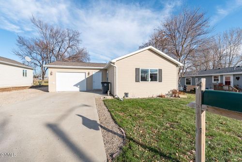13 Garden Dr, Washburn, ND, 58577-8501 | Card Image