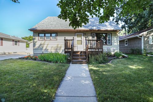 61 18th Avenue N, Fargo, ND, 58102 | Card Image