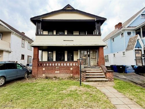 3302 E 146th St, Cleveland, OH, 44120-4128 | Card Image
