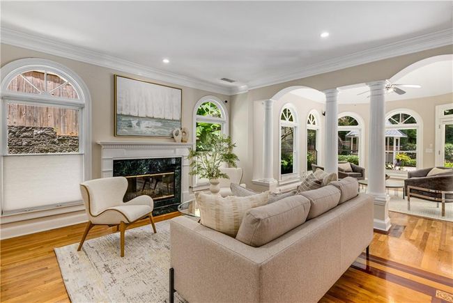 1078 Shady Valley Pl Ne, House other with 3 bedrooms, 3 bathrooms and null parking in Atlanta GA | Image 6