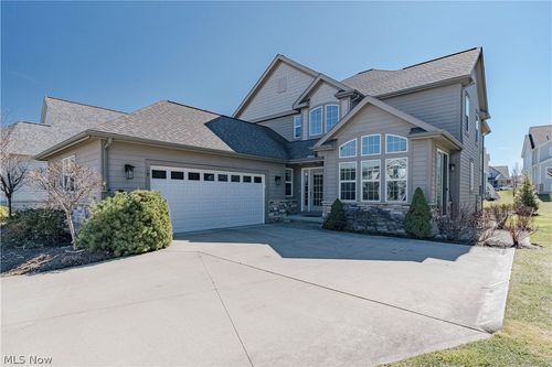 3900 Matisse Cir, Pepper Pike, OH, 44124-5781 | Card Image