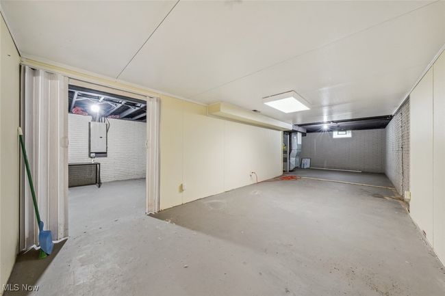 18 Lakeview Ct, House other with 3 bedrooms, 2 bathrooms and null parking in Lagrange OH | Image 26