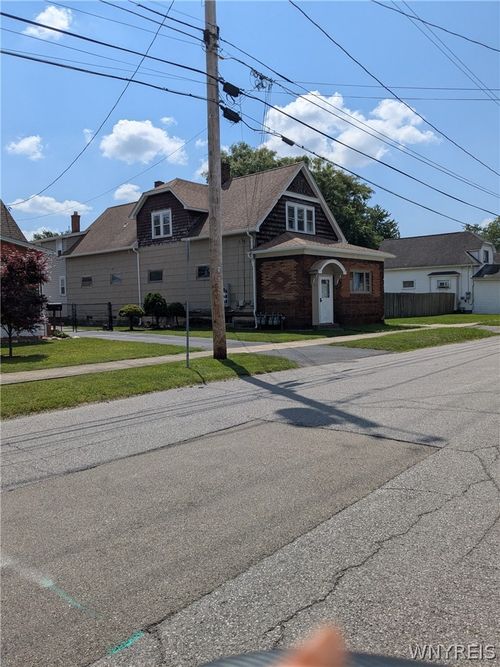 229 Garland Ave, Cheektowaga, NY, 14206-2662 | Card Image