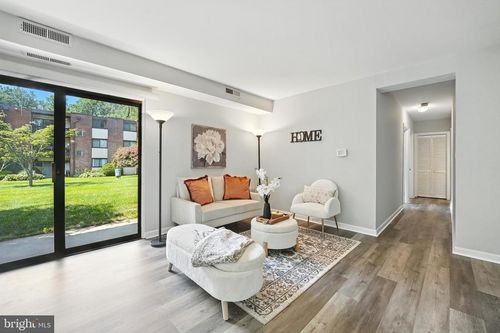 apt-103-10723 West Dr, FAIRFAX, VA, 22030-4273 | Card Image
