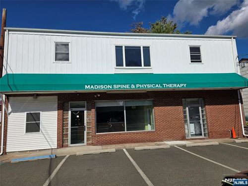 219 Richmond Ave, New Milford, NJ, 07646-2517 | Card Image