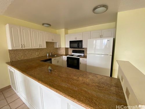 e1914-1255 Nuuanu Ave, Honolulu, HI, 96817 | Card Image