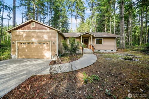 11809 105th Street Ct, Anderson Island, WA, 98303-8681 | Card Image