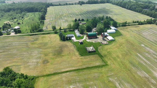 2523 Wildcat Rd, Home with 4 bedrooms, 2 bathrooms and null parking in Saint Johns MI | Image 12