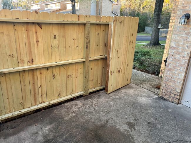 View of gate | Image 20