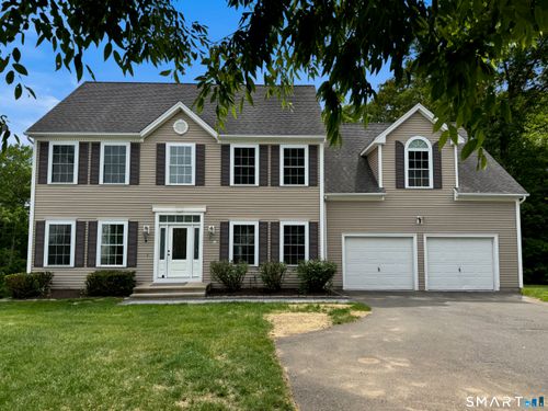 30-30 Castlewood Dr, Monroe, CT, 06468-5207 | Card Image