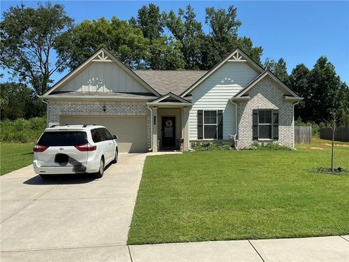 111 Mcginnis Cir, Calhoun, GA, 30701-2117 | Card Image